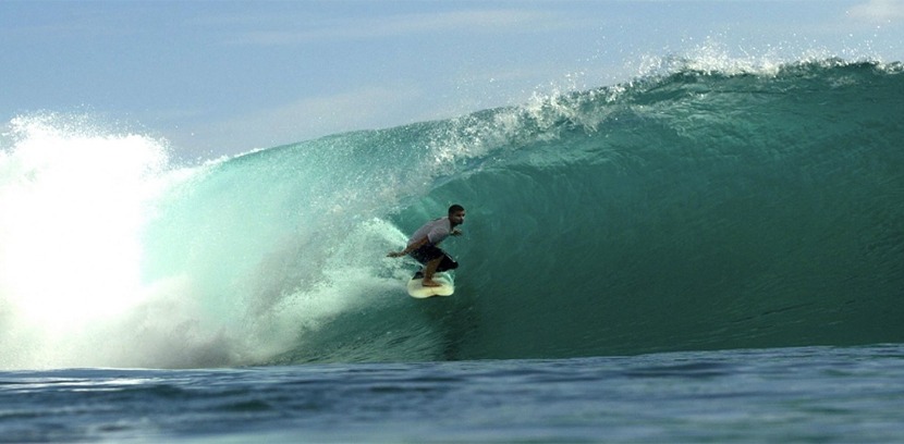 surfing Pulau Mentawai 